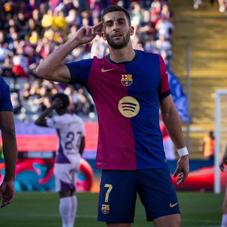 巴萨球员创造进球神奇一幕，震惊全场