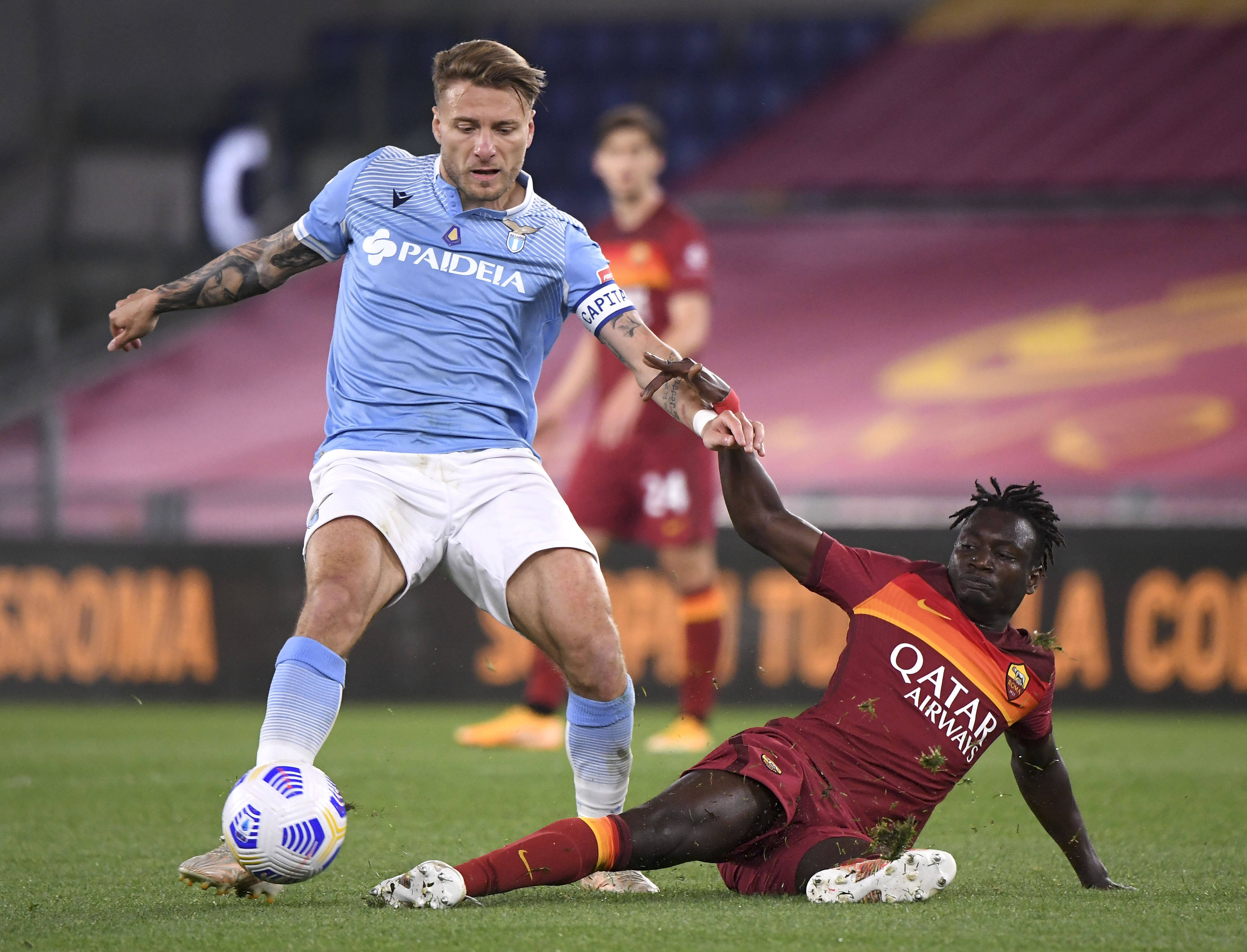 包含阿贾克斯主场不敌罗马，负于对手无缘晋级的词条