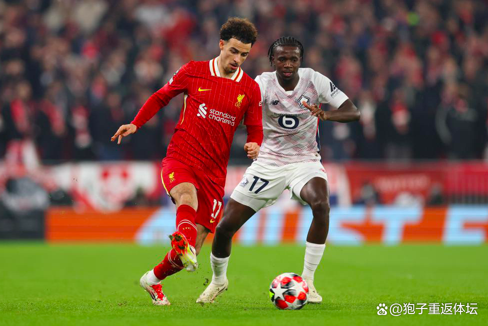 火爆对决！热血球员力拼冠军奖杯