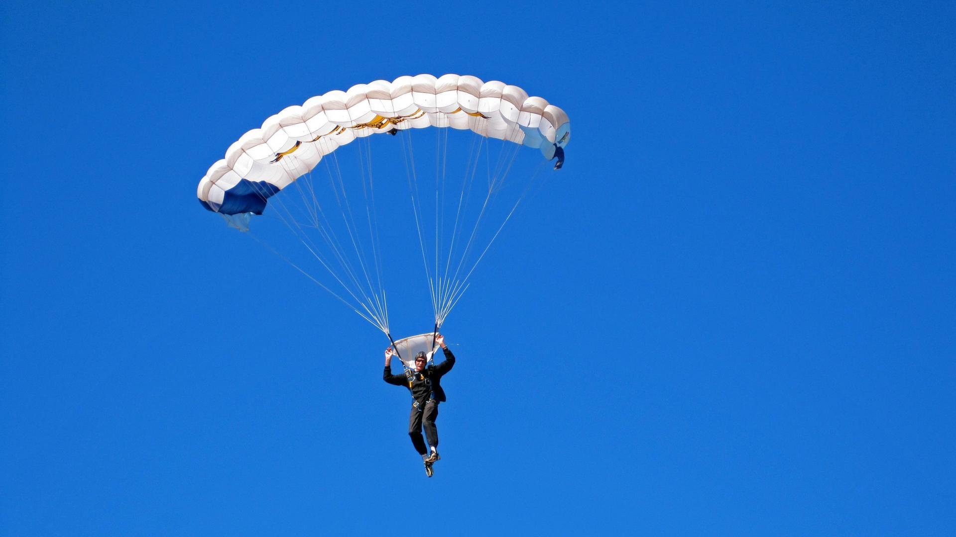 加拿大队前途光明！，纳达尔新星重返赛场表现突出赢得满堂喝彩